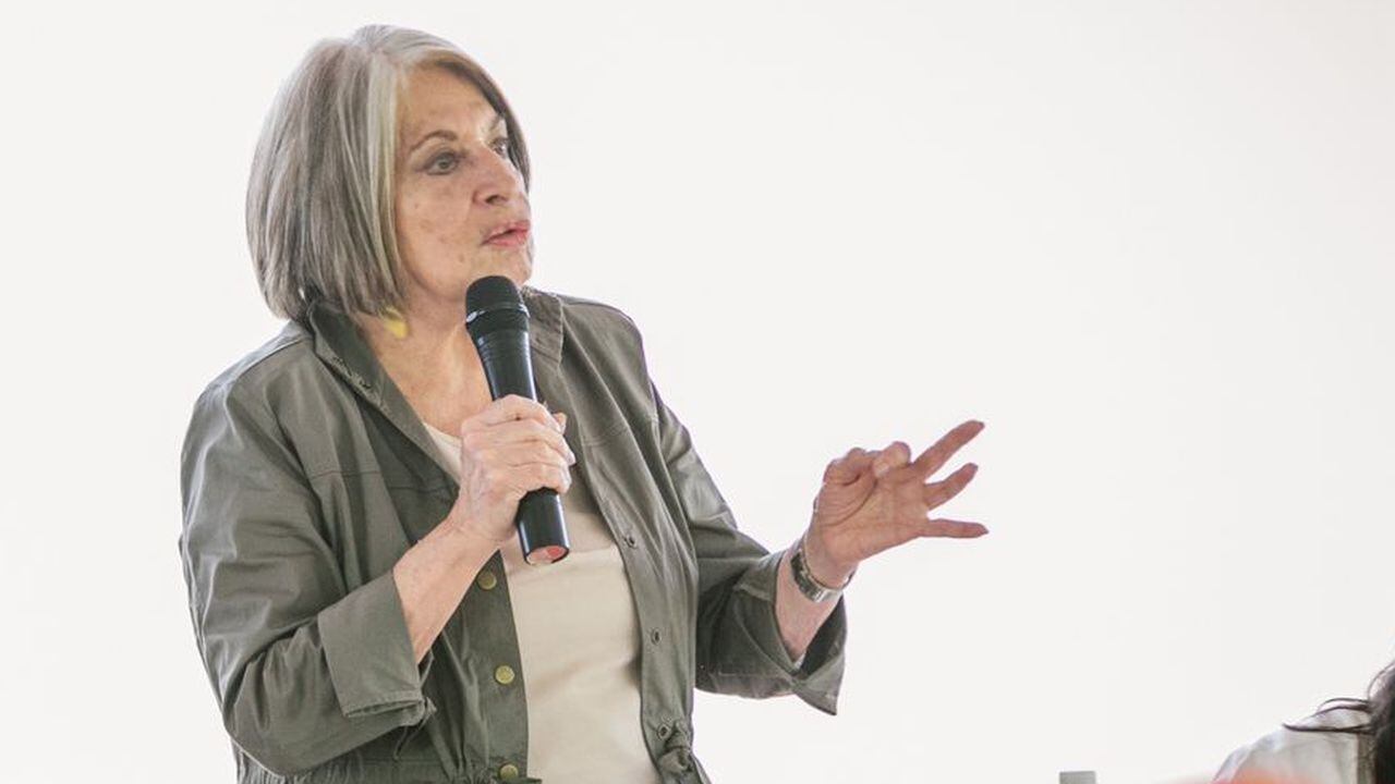 Ministra de Agricultura, Cecilia López