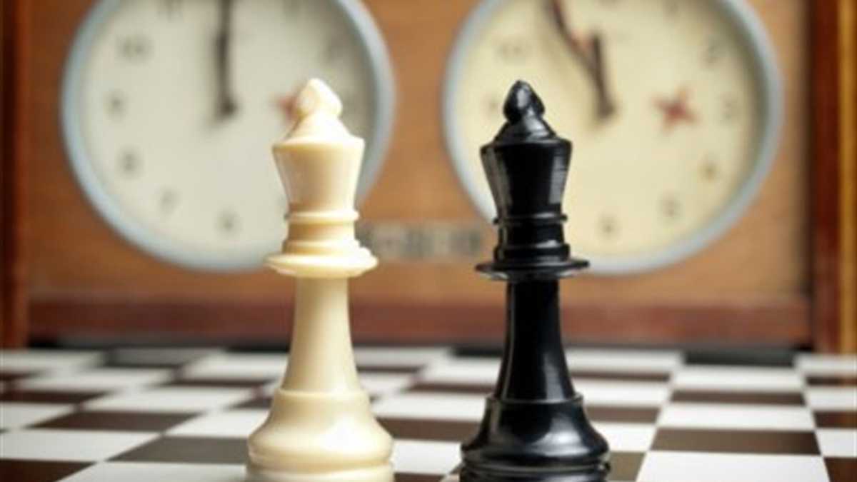 El ajedrez es un juego de estrategia.: Thinkstock