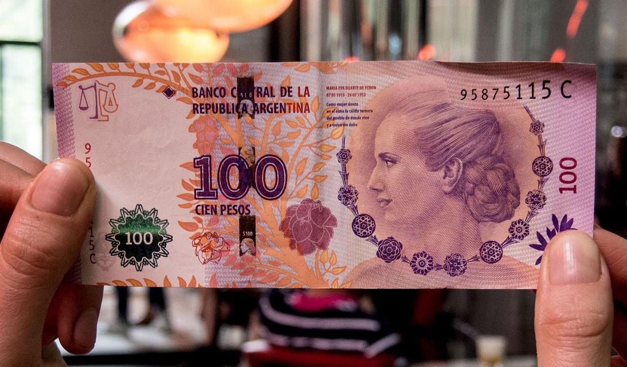 El salario mínimo en Argentina subió 20 % y quedará en 70 mil pesos