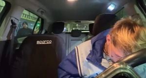 En video quedó registrado el momento en el que el conocido streamer argentino Bruno Kruszyn conocido como Brunenger sufrió un violento robo mientras transmitía en vivo.