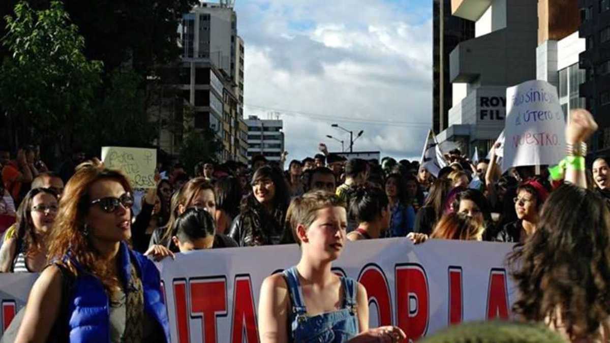 Marcha a favor de los derechos de las mujeres en Bogotá. 