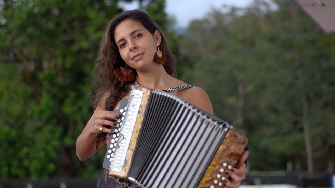 Diana Burco, la artista santandereana que llevó los ritmos tradicionales del vallenato a los Grammy Latinos 2021
