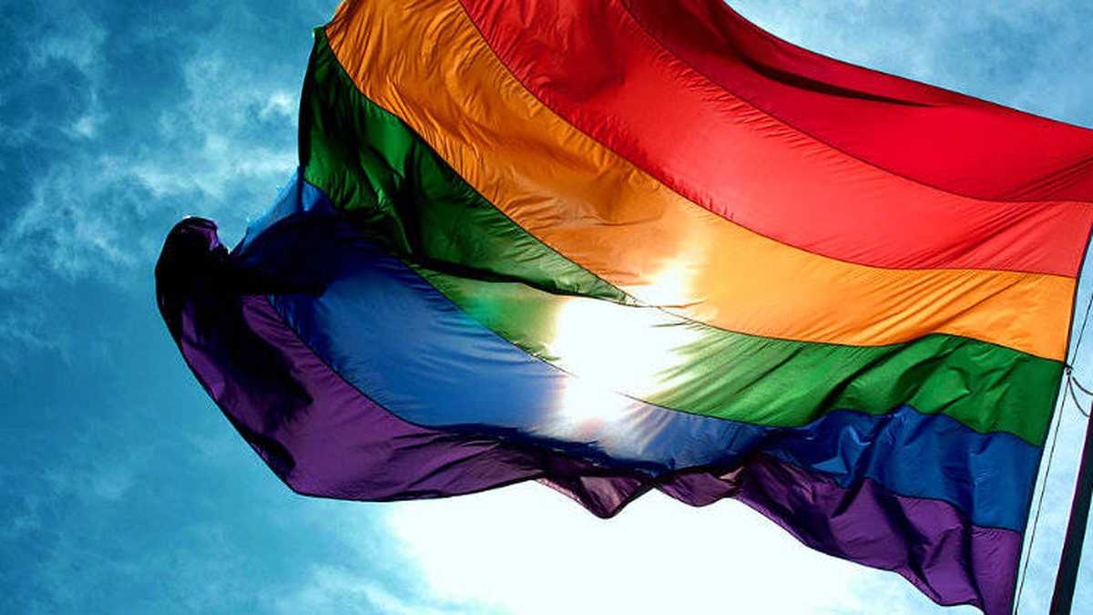 Bandera orgullo gay lgbt