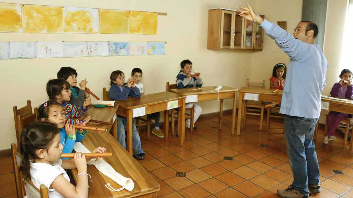 Colombia está haciendo todo su esfuerzo para que en el 2025 sea la más educada de América Latina y sus niños tengan educación de calidad. 