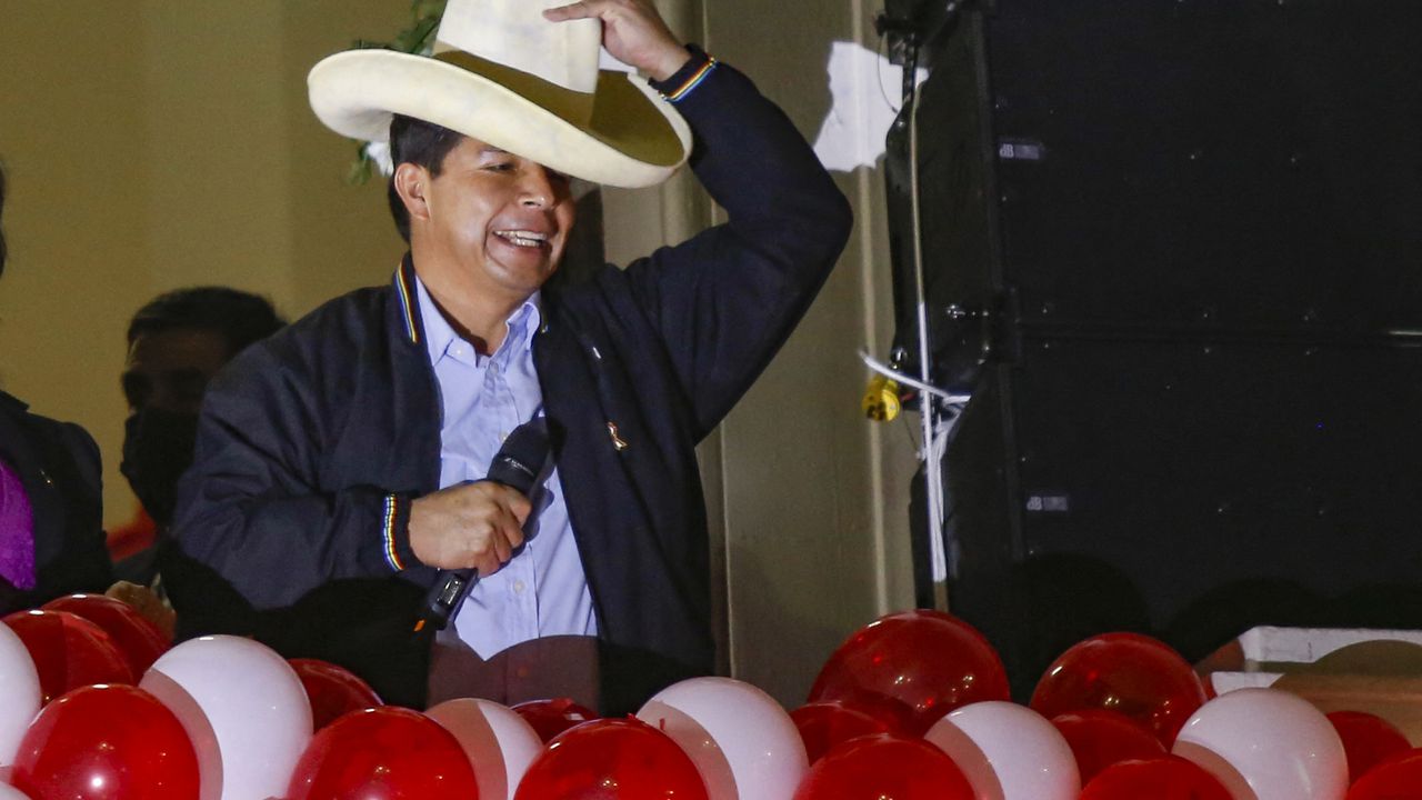 Hoy se posesiona Pedro Castillo como presidente de Perú, estos son los detalles