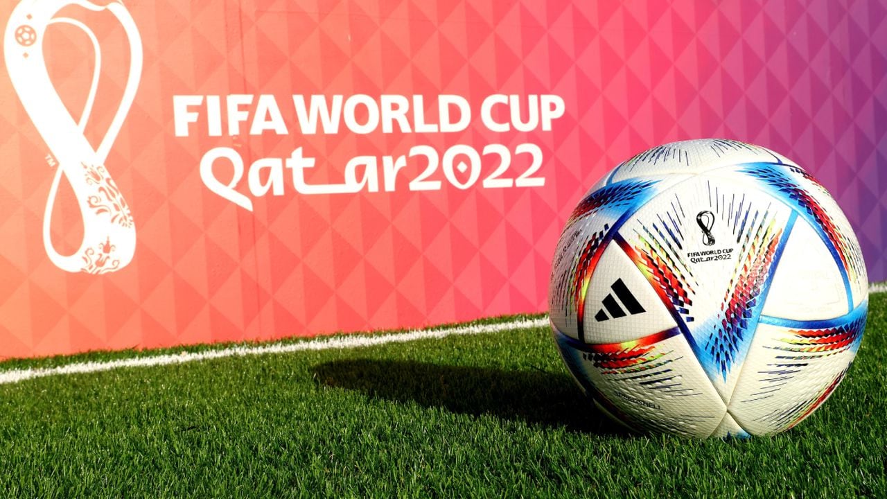 DOHA, QATAR - MARCH 30: al-Rihla, the official adidas matchball for the FIFA World Cup Qatar 2022 is pictured on March 30, 2022 in Doha, Qatar. (Photo by Getty Images/Alexander Hassenstein - FIFA/FIFA)