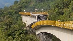 Transversal del Cusiana presenta caída de un puente