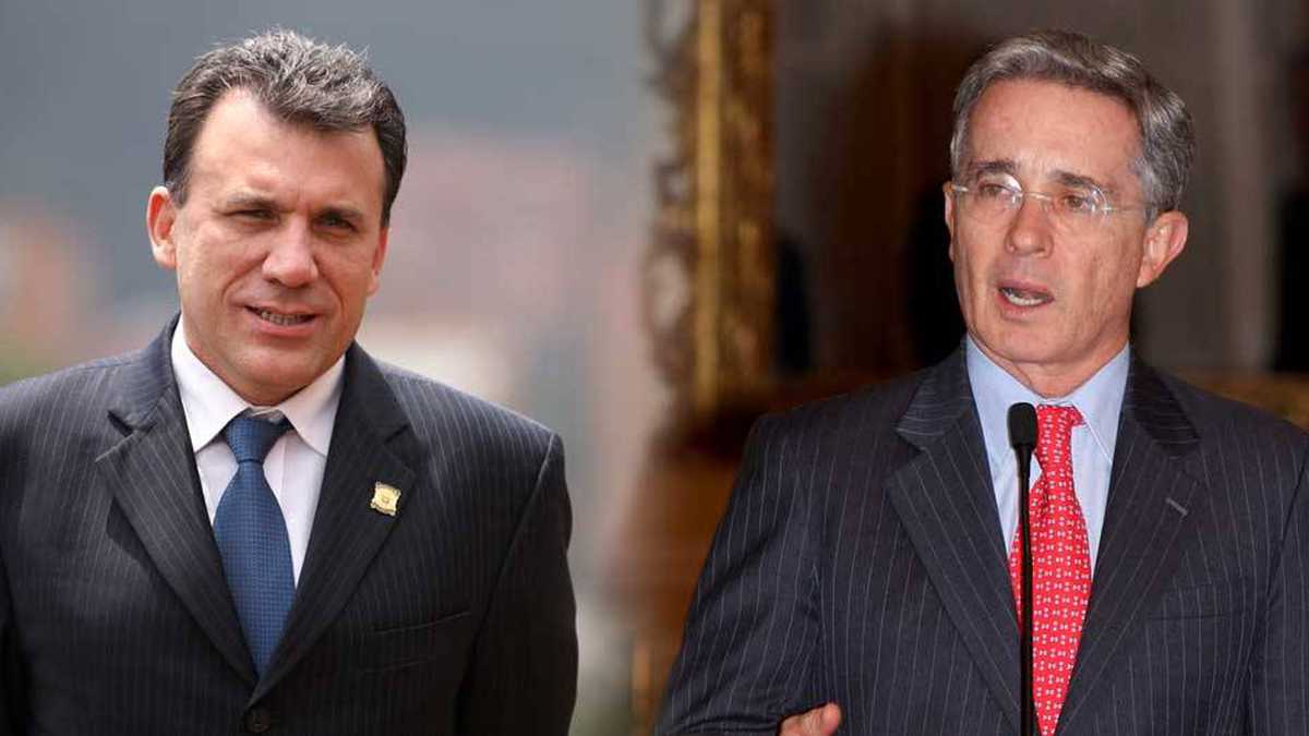 El distanciamiento entre Uribe y Santos también fue el de Uribe y Roy.