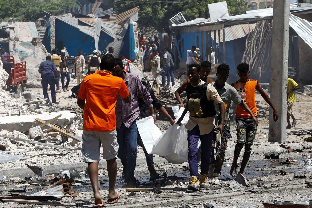 Explota carro bomba en capital Somalí