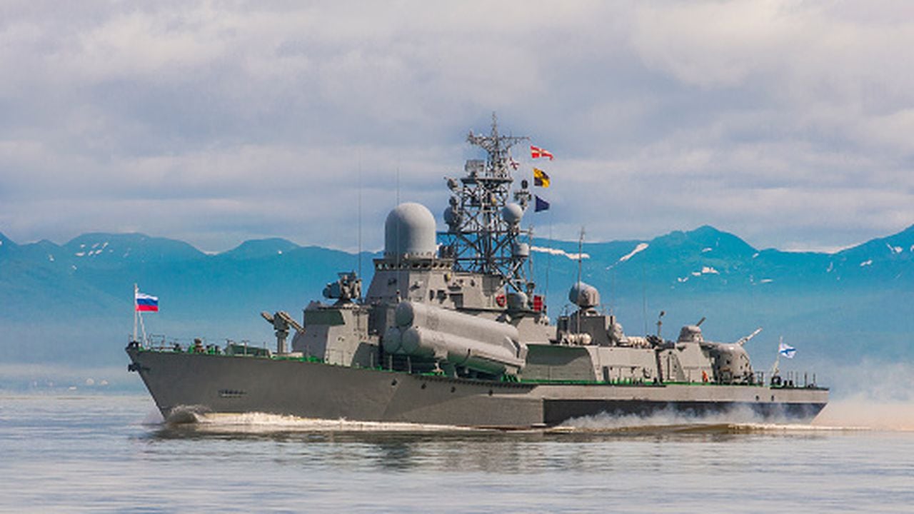 El Ministerio de Defensa de Rusia anunció este jueves que adelantó un ejercicio sorpresa a su flota en el Pacífico en la que participaron más de 25.000 militares bajo el mando del comandante en jefe de la Armada rusa, el almirante Nikolai Evmenov.