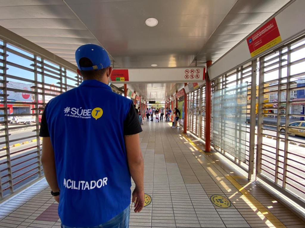 Por no pagar el pasaje, un usuario mordió a un funcionario de Transmetro en Barranquilla