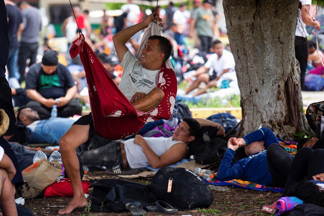 En imágenes : Caravana de migrantes se dirige a la frontera de EE.UU.