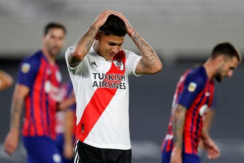 BUENOS AIRES, ARGENTINA - APRIL 25: Jorge Carrascal of River Plate reacts during a match between River Plate and San Lorenzo as part of Copa de la Liga Profesional 2021 at Estadio Monumental Antonio Vespucio Liberti on April 25, 2021 in Buenos Aires, Argentina. (Photo by Gustavo Ortiz/Jam Media/Getty Images)