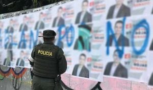 La campaña electoral también se vive en las paredes y vías de las ciudades colombianas