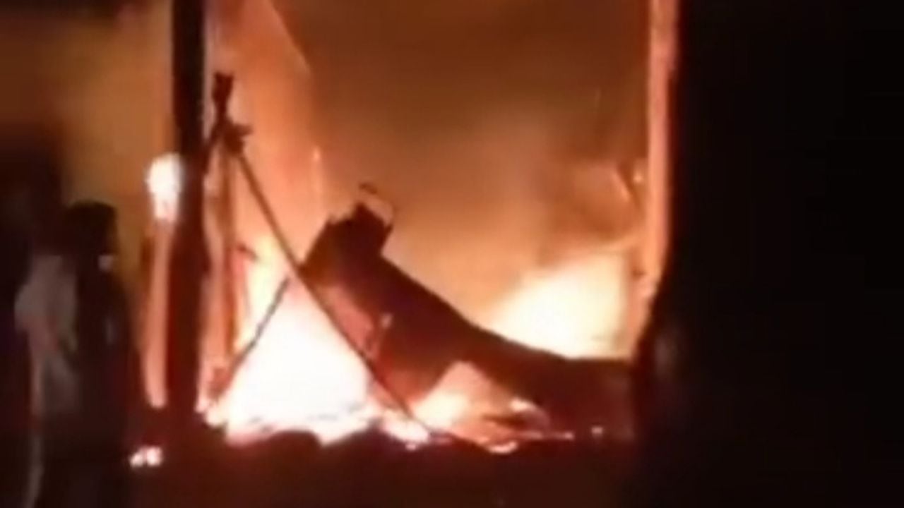 Voraz incendio en Apartadó, Antioquia.