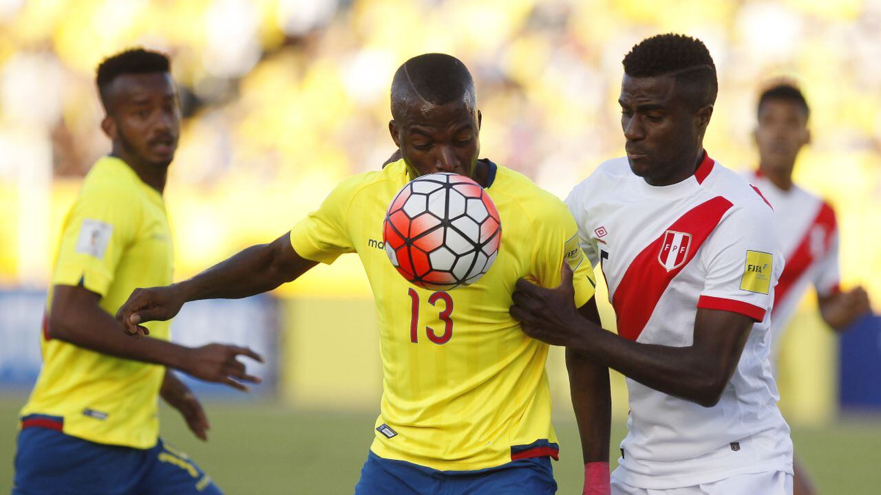 Ecuador vs. Perú. Foto: Franklin Jacome/Getty Images
