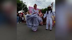 Video | Esposa de Petro bailó en el festival vallenato y descrestó con sus pasos