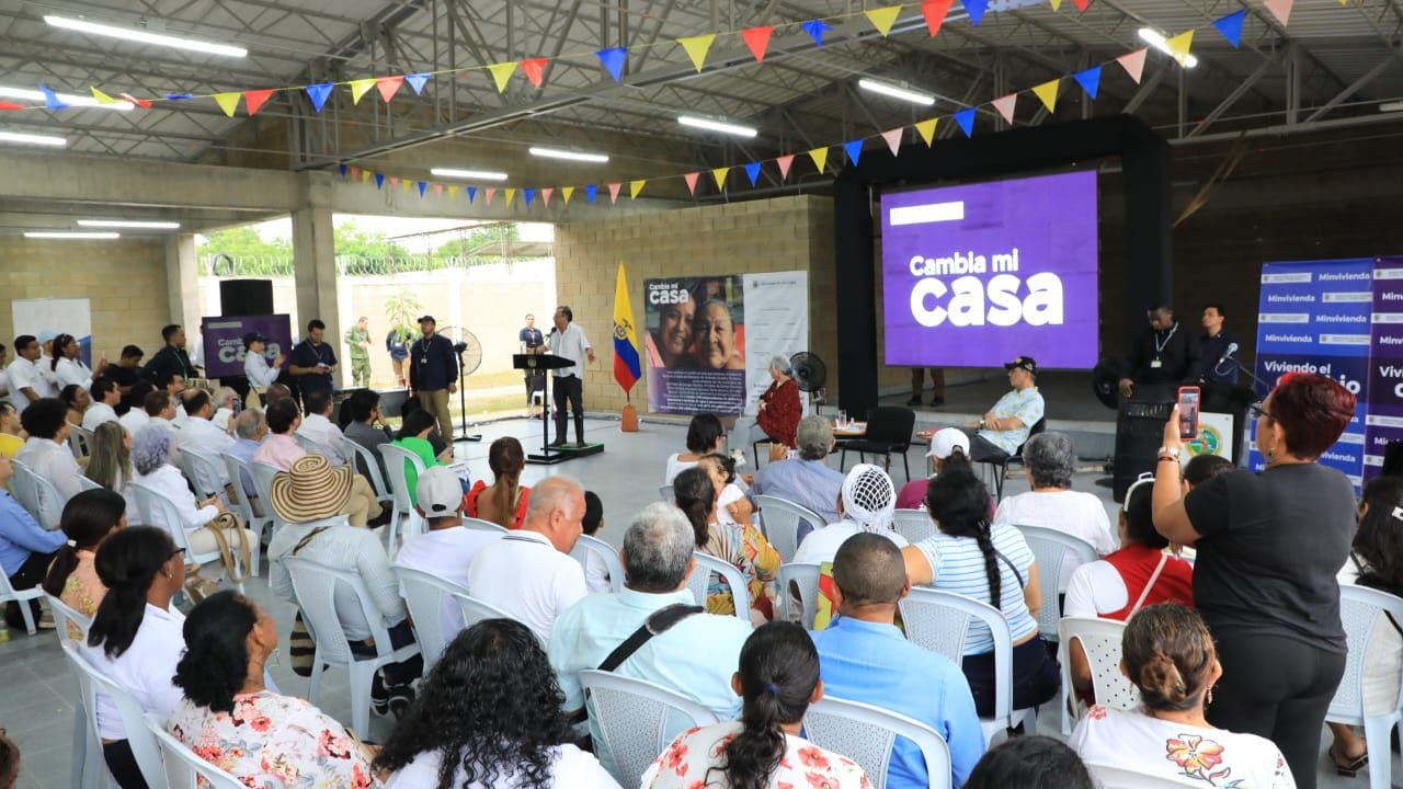 presidente Gustavo Petro lanzó, junto con la ministra de Vivienda, Ciudad y Territorio, Catalina Velasco, el nuevo programa de mejoramientos Cambia Mi Casa.