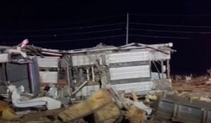Casas totalmente destruidas dejó el paso del tornado en Matador, Texas