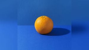 La naranja está entre las frutas amarillas que ayudan al sistema inmunológico. Foto Gettyimages.