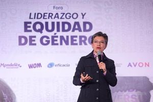 Alcaldesa Claudia López participó del Foro Semana “Liderazgo y Equidad de Género”, en el que destacó los logros de Bogotá en la economía del cuidado.