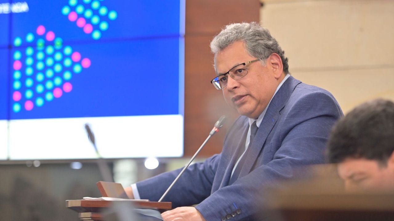 Superintendente de Salud, Ulahí Beltrán, en plenaria del Senado de Colombia.