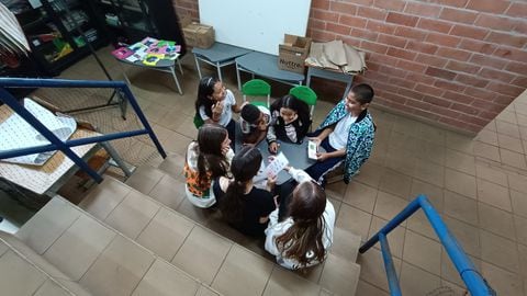 Forma Futuro es una iniciativa a través de la cual se capacitan a los estudiantes del Colegio Bolívar con experiencias que los confrontan con la realidad.