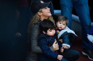 BARCELONA, SPAIN - NOVEMBER 28:  Shakira carries her children Milan and Sasha ahead of the La Liga match between FC Barcelona and Real Sociedad de Futbol at Camp Nou on November 28, 2015 in Barcelona, Spain.  (Photo by David Ramos/Getty Images)