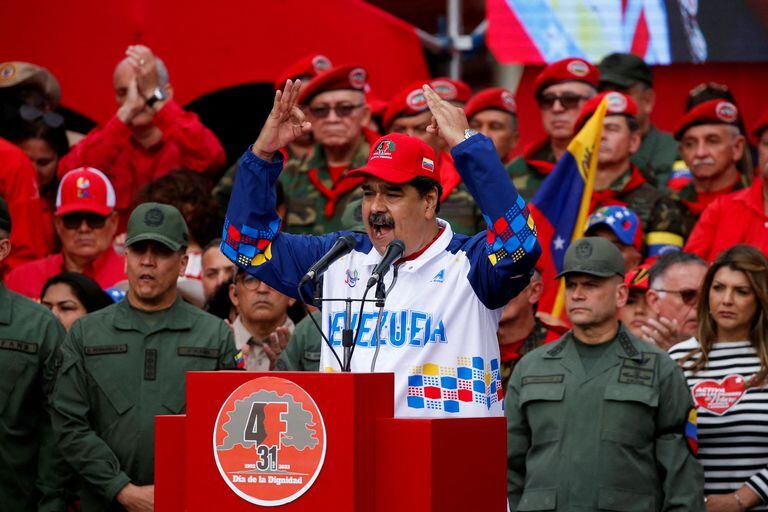 El presidente de Venezuela propone invertir los recursos robados en programas sociales