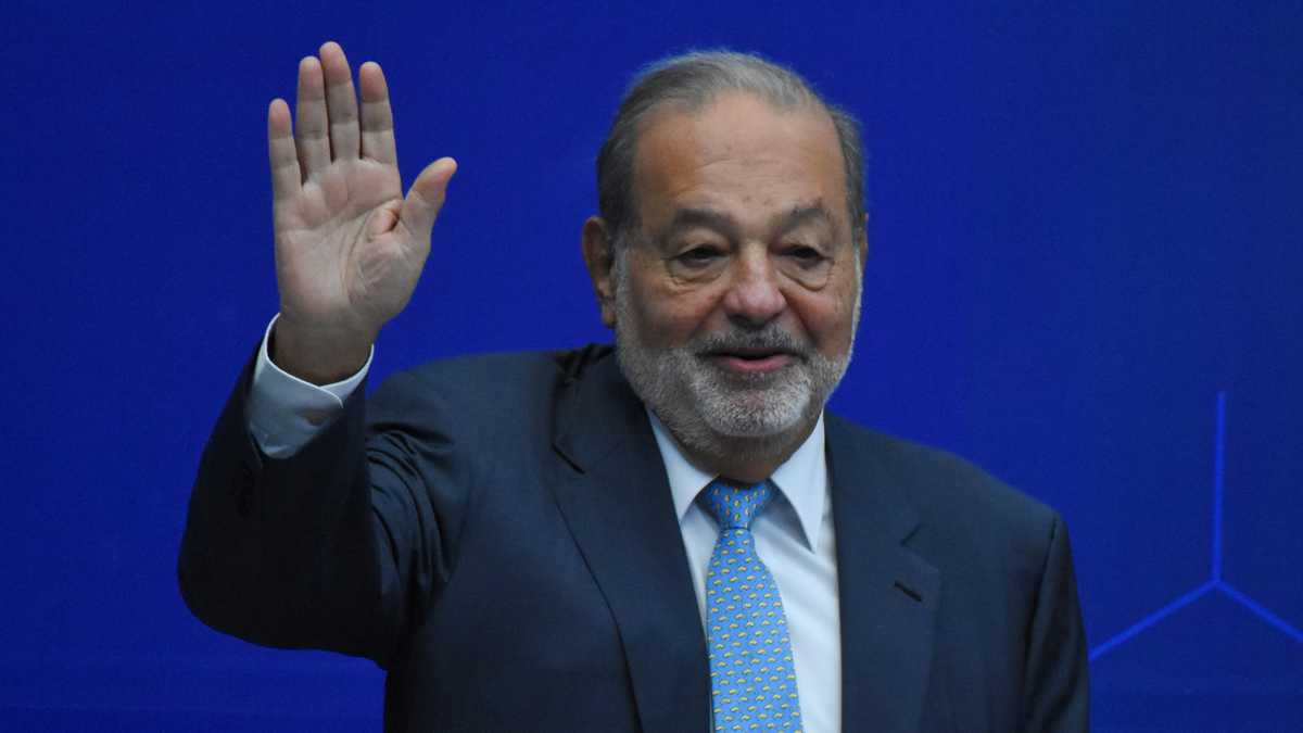 El empresario Carlos Slim hace parte de la lista de multimillonarios de Forbes 2022.