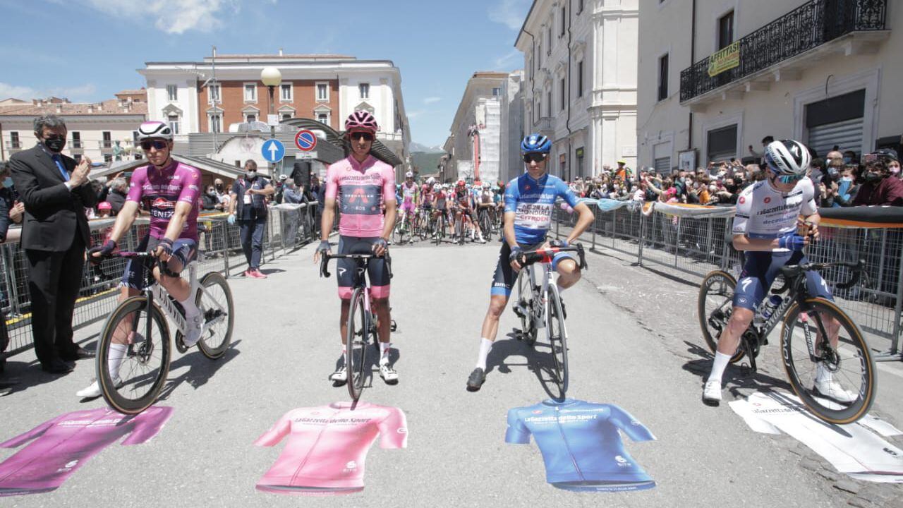Salida etapa 10, Giro de Italia 2021