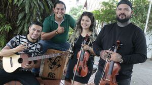 Músicos venezolanos en Cúcuta se forman en el diplomado La música, un puente hacia la integración.