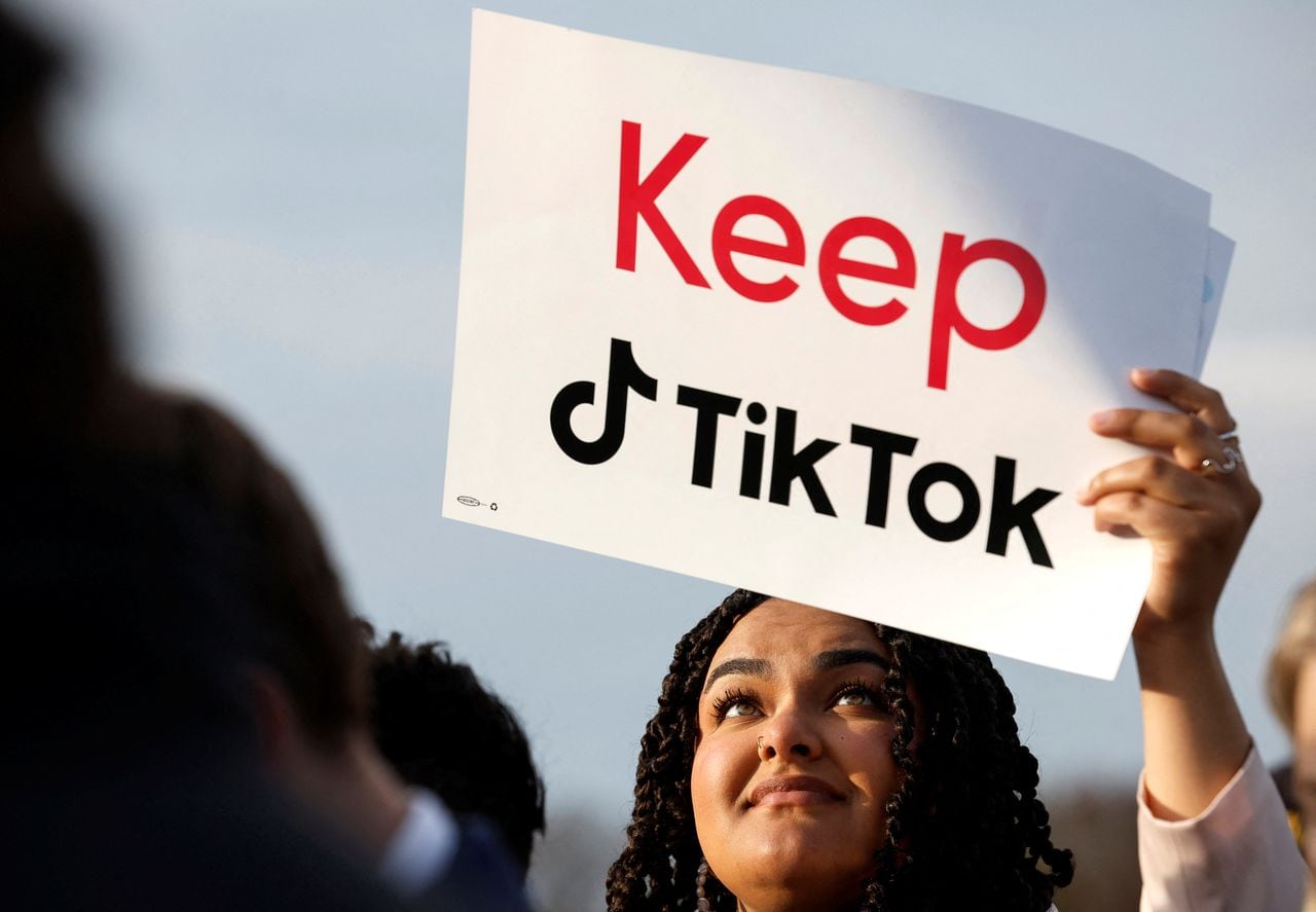 Son muchos los creadores de contenido de TikTok preocupados por los bloqueos por parte del gobierno de Estados Unidos. Foto: Reuters.
