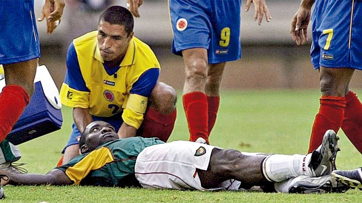 La autopsia dejó en evidencia que el futbolista africano padecía una miocardiopatía hipertrófica.