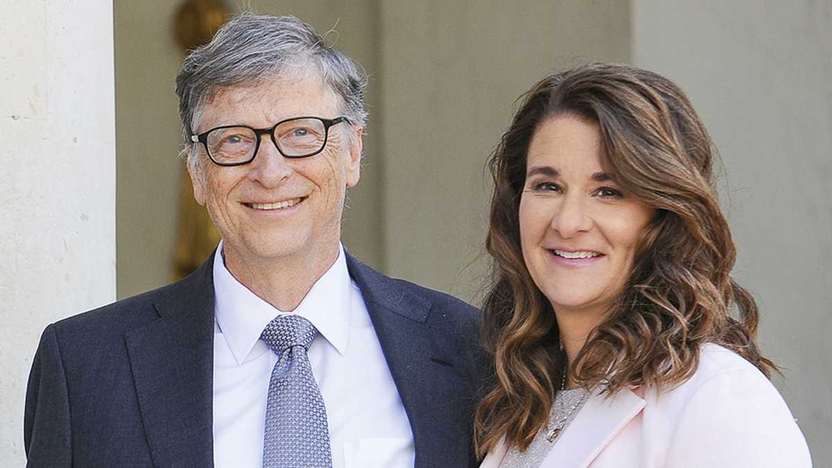 Bill Gates es conocido por haber creado y fundado junto con Paul Allen, la empresa Microsoft.