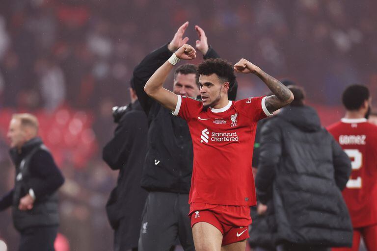 LONDON, ENGLAND - FEBRUARY 25: Luis Diaz of Liverpool celebrates after the team's victory in the Carabao Cup Final match between Chelsea and Liverpool at Wembley Stadium on February 25, 2024 in London, England. (Photo by Julian Finney/Getty Images)