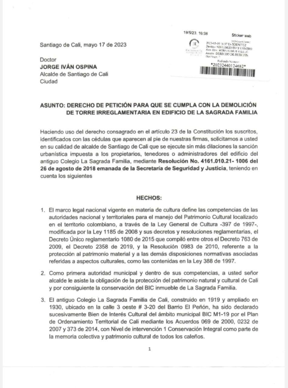Esta es una de las páginas que conforman el derecho de petición enviado por algunos ciudadanos al alcalde Jorge Iván Ospina.