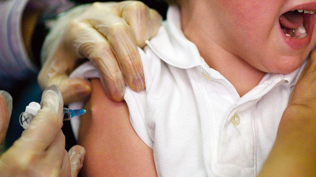 Aún muchos padres de familia se declaran escépticos ante la vacunación en niños de edades muy bajas. Alegan que todavía los estudios no demuestran la seguridad de la inmunización y piden esperar un tiempo más mientras se profundizan las investigaciones. 