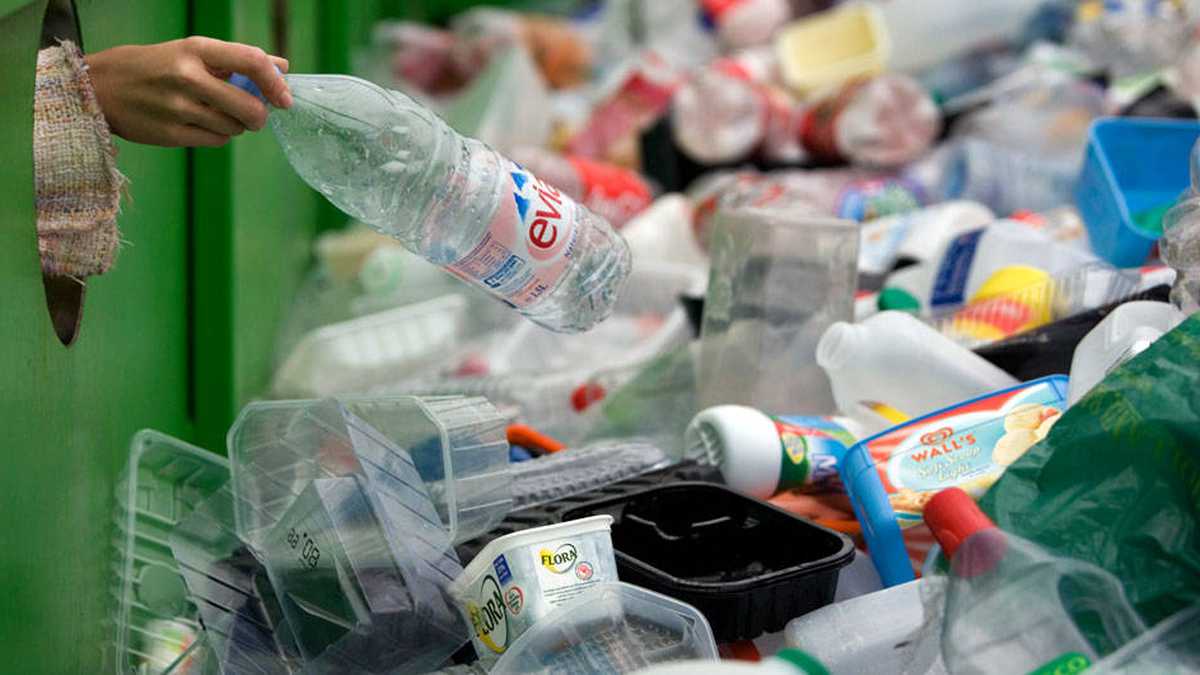 Reutilización de envases plásticos reciclados creció un 22% en el mundo