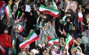 El gobierno de Irán no permitía anteriormente que las mujeres asistieran a los estadios de fútbol. Foto: Reuters.