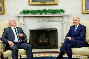U.S. President Joe Biden and Brazilian President Luiz Inacio Lula da Silva meet in the Oval Office at the White House in Washington, U.S., February 10, 2023.  REUTERS/Jonathan Ernst