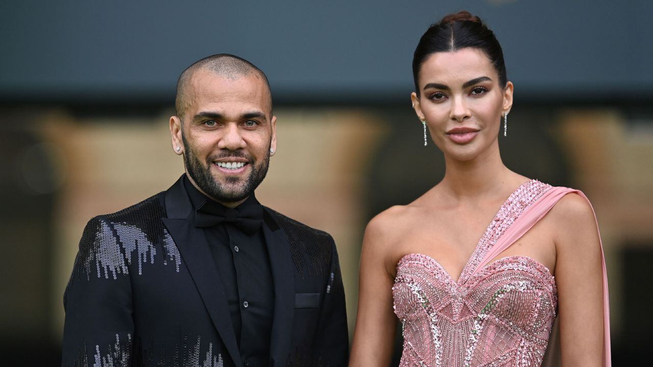 LONDON, ENGLAND - OCTOBER 17: Dani Alves and Joana Sanz attend the Earthshot Prize 2021 at Alexandra Palace on October 17, 2021 in London, England. (Photo by Samir Hussein/WireImage)