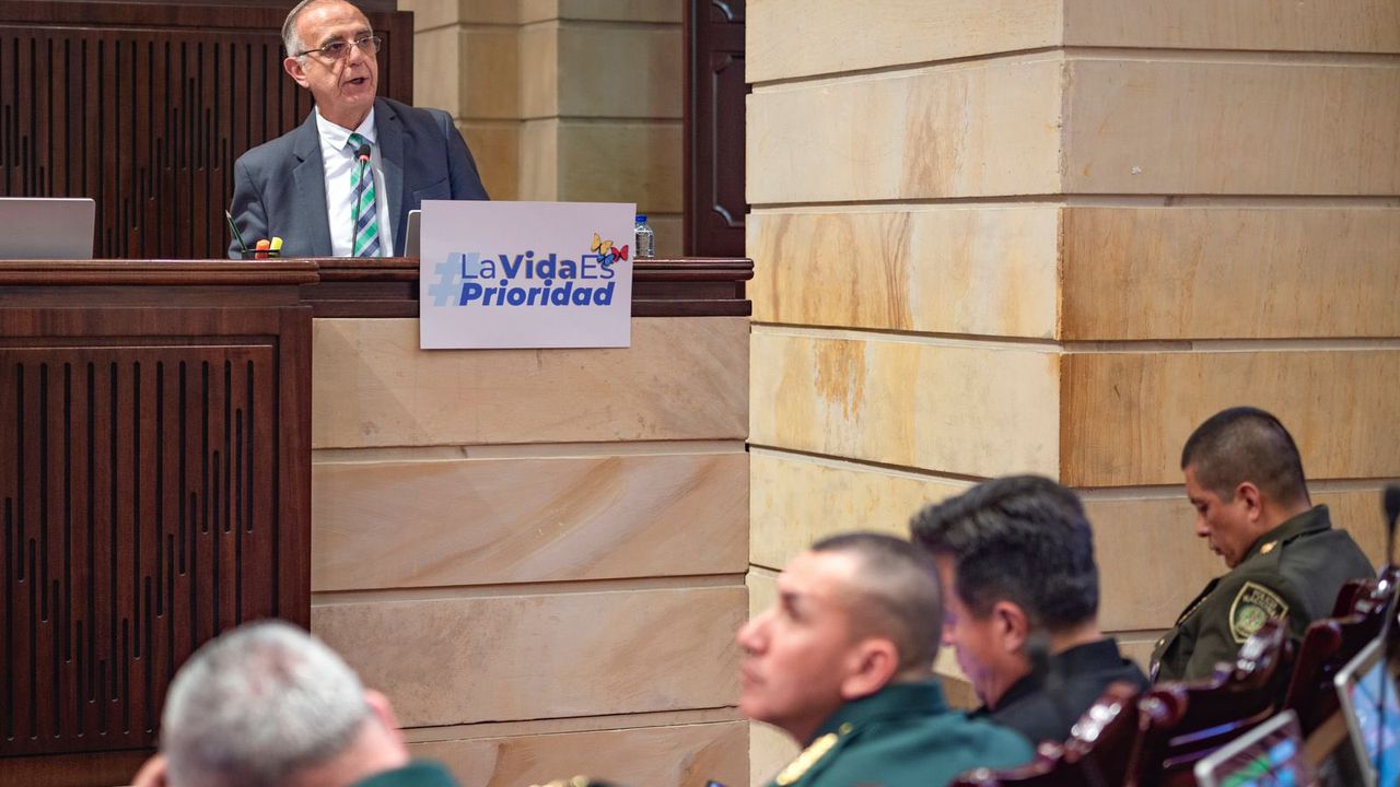 Iván Velásquez ante el Congreso durante la moción de censura.