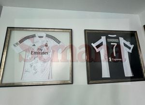 Exclusivo: el narco-extraditable que tenía camisetas firmadas por Cristiano Ronaldo y Cuadrado en su lujosa mansión en Medellín.