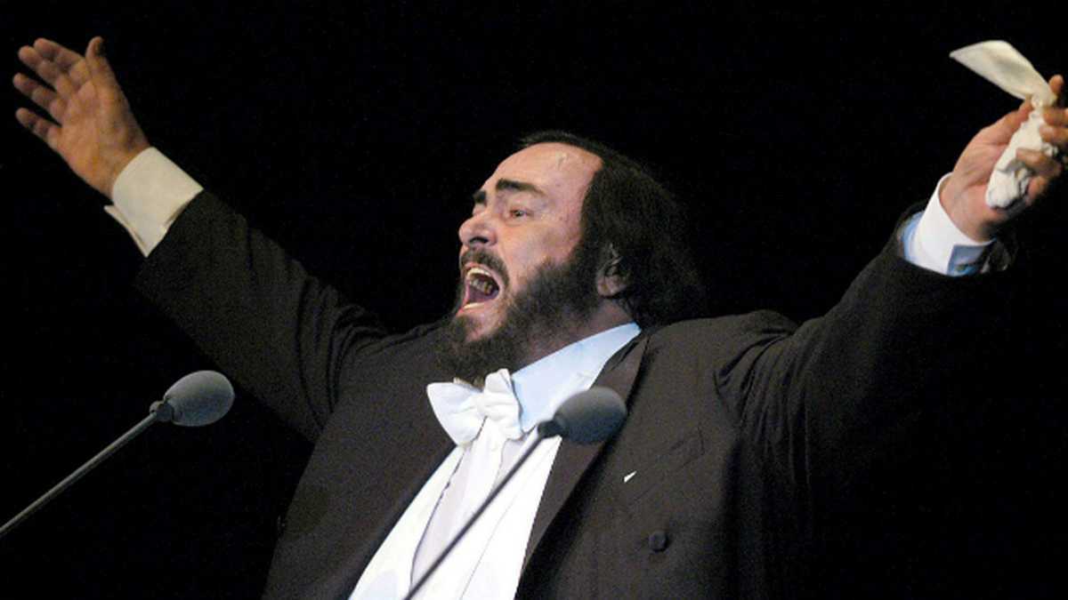 Luciano Pavarotti nació en 1935 y murió en el 2007.