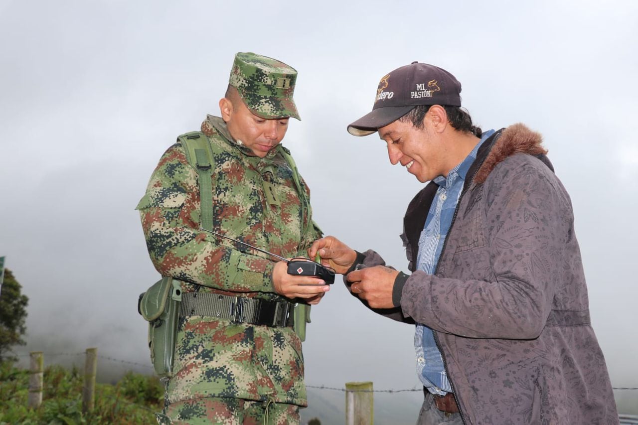 Esta labor se suma a la disposición del Ejército de la emisora móvil Colombia Estéreo 90.7