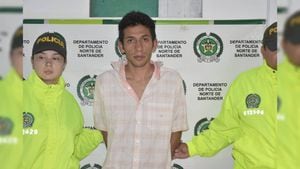 Este hombre fue identificado como Jhon Jairo Martínez Flórez, de 21 años.