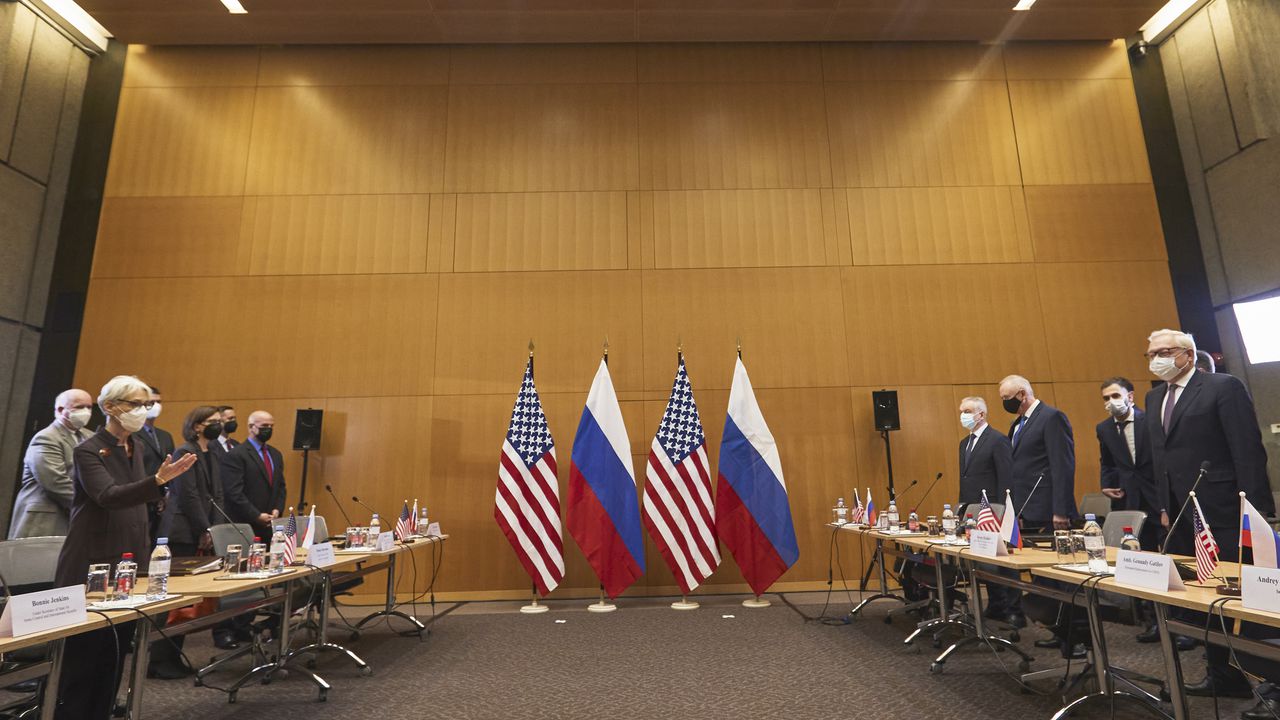 Conversaciones entre EE. UU. y Rusia