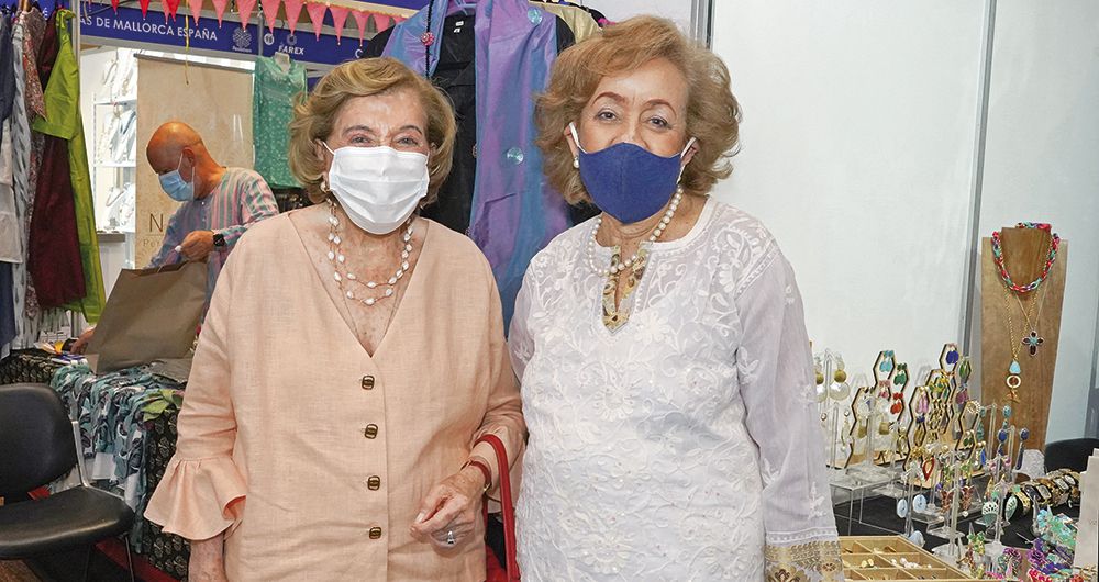  Beatriz Jaramillo de Nieto y María Paulina Espinosa de López. 
