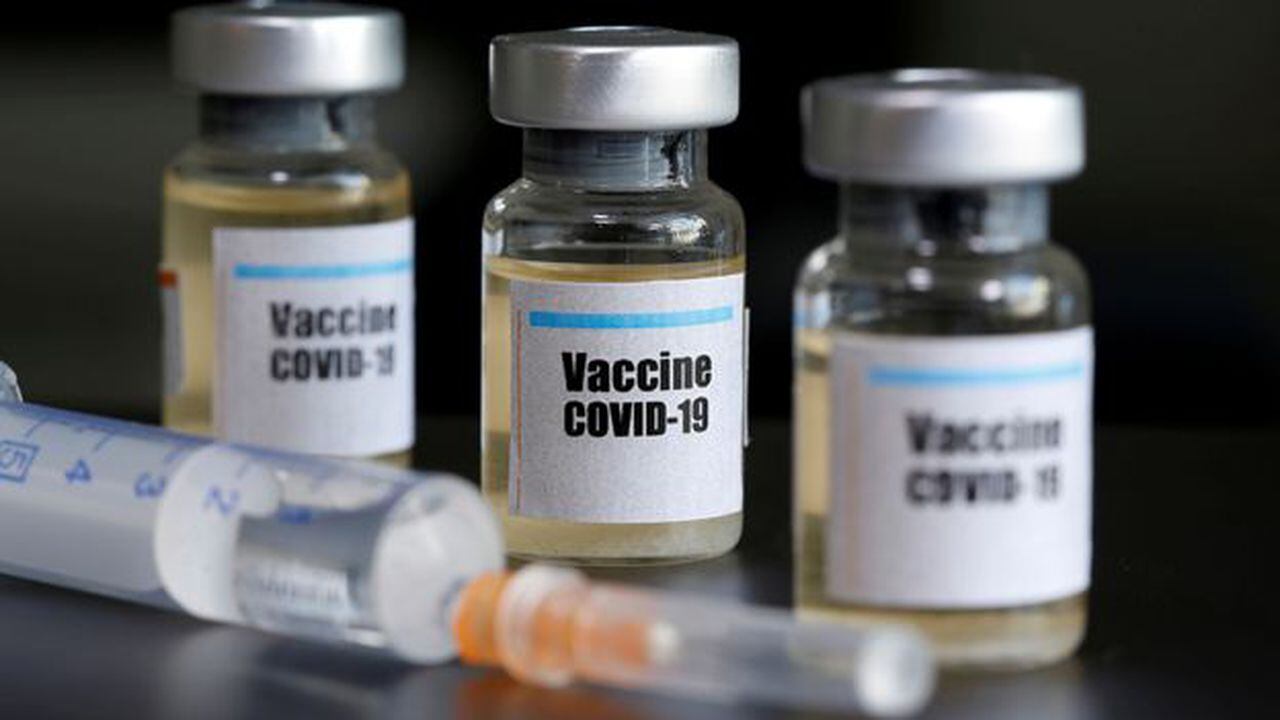 Al menos cinco de las vacunas que se están diseñando contra la covid-19 y que han mostrado avances prometedores utilizan dos estrategias innovadoras. Foto: Reuters-BBC